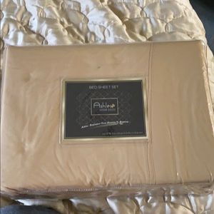 New King Sheet Set, golden yellow, Microfiber